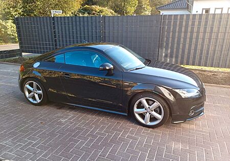 Audi TT Coupe 1.8 TFSI - Scheckheft gepflegt