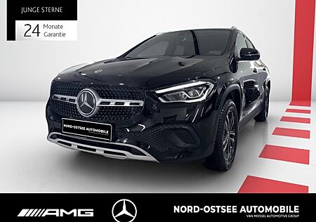 Mercedes-Benz GLA 180 d STYLE LED KAMERA SHZ SPURH PDC NAVI