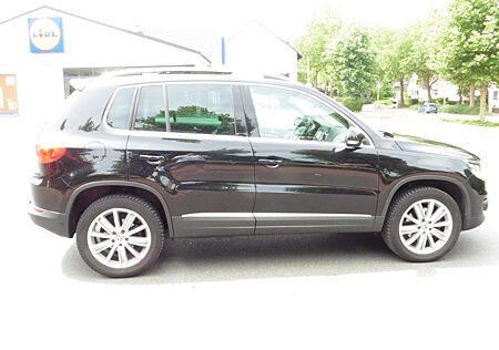VW Tiguan Volkswagen 2.0 TSI DSG 4MOTION mit Standheizung