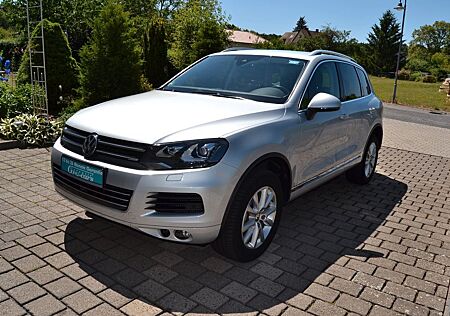 VW Touareg Volkswagen V6 TDI BMT/Xenon/SHZ+KÜ/NAVI/ACC/AHK/PDC