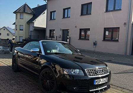 Audi S4 4.2 quattro Cabriolet - BOSE - WENIG KM