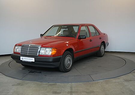 Mercedes-Benz 200 Kat Schiebedach AHK Radio TÜV 07/27