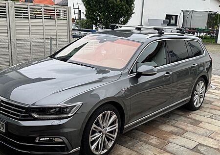 VW Passat Variant Volkswagen 2.0 TDI SCR DSG 4MOT Highline...