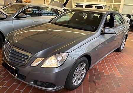 Mercedes-Benz E 200 E -Klasse Lim. CGI BlueEfficiency