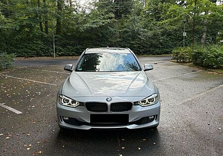 BMW 328i xDrive Touring Automatik