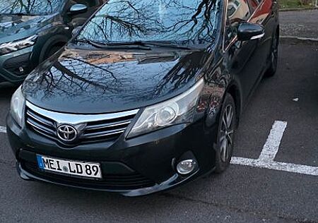Toyota Avensis 2,0-l-D-4D -