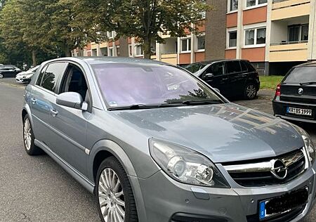 Opel Signum Edition Plus 2.2 Direct Automatik Edi...