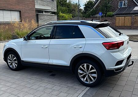 VW T-Roc Volkswagen 1.0 TSI Style - gepflegter Zustand