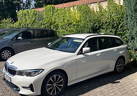 BMW 318d Touring Sport Line ACC AHK LED Garantie