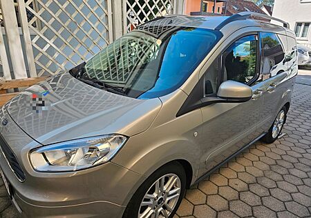 Ford Tourneo Courier 1.0 EcoBoost 74kW Titanium T...