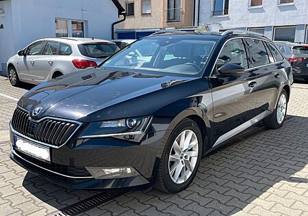 Skoda Superb Superb4x4-AUTOM-MEMORY-SCHALTWIPP-ABSTAND-E-KEY