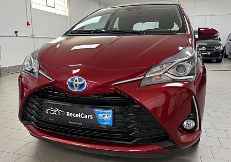 Toyota Yaris Hybrid Team D 1.5*NAVI*RFK*SCHECKHEFT*TÜV