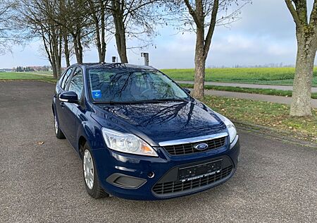 Ford Focus 1.4 Limo 1Hand