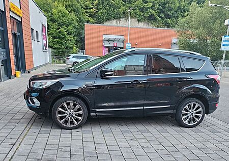 Ford Kuga 2,0 TDCi 4x4 132kW Vignale PowerShift V...