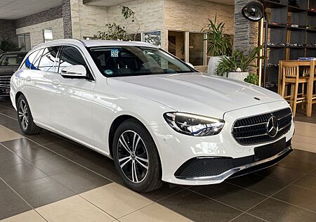 Mercedes-Benz E 220 d Avantgarde AHK Navi LED PDC SHZ 360°Cam