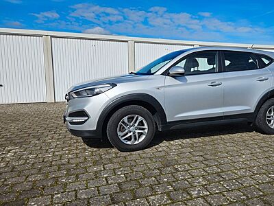 Hyundai TUCSON  1.7 CRDi Trend 2WD