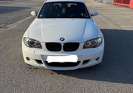 BMW 118d ||M-Paket||Xenon||Navi||VOLL