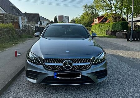 Mercedes-Benz E 220 d AMG Line Autom., Burmester, Memory, Pano