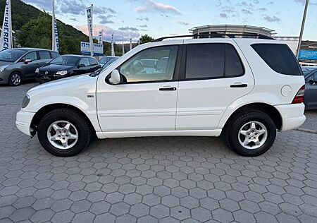 Mercedes-Benz ML 320 V6/Abn AHK/Hu/Au Neu/Automatik/Allrad/4x4
