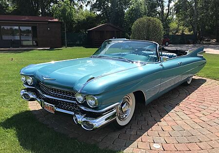 Cadillac D Ville Convertible (Eldorado serie 62)