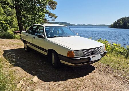 Audi 100 Diesel 2.0 5-zyl automat -1988 -Unfallfrei