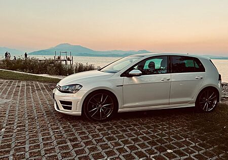 VW Golf Volkswagen 2.0 TSI DSG 4MOTION BMT R R