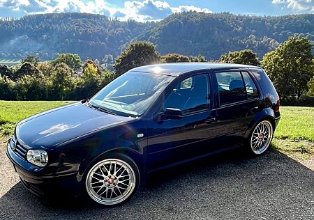 VW Golf Volkswagen 2.3 tiptronic Highline GTI V5