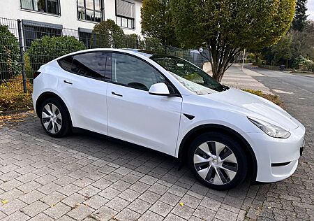 Tesla Model Y Long Range Dual M, Allrad, AHK, Winterr.