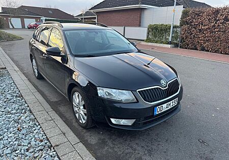 Skoda Octavia 1.6 TDI DSG Combi AHK Klima STANDHEIZUNG