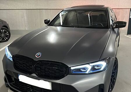 BMW 340 M340i xDrive Vollausstattung M Performance