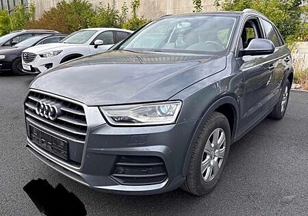 Audi Q3 2.0TDI quattro/NAVI/XENON-Led/Tempomat
