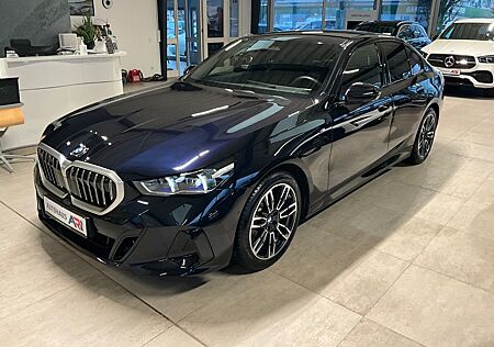 BMW 520 i Limousine M Sport*360°Kamera*HUD*