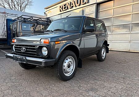 Lada Niva gebraucht kaufen Lada Niva Legend 4X4 Tageszulassung,AHK,