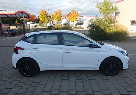 Hyundai i20 *PDC vorn + hinten*Bluetooth Freisprecheinr