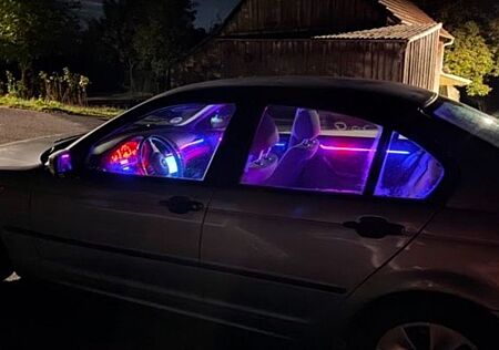 BMW 318i E46 CarPlay/Sportschalldämpfer/AmbientL