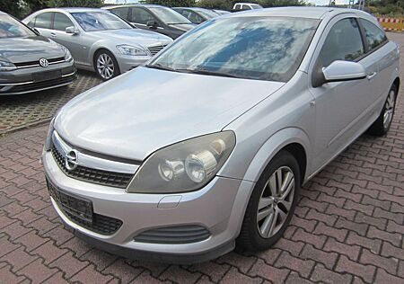 Opel Astra H GTC