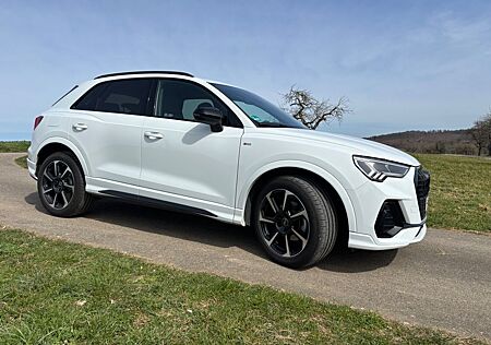 Audi Q3 35 TFSI S tronic, S line, Panoramadach, ACC