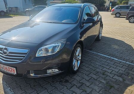 Opel Insignia A Sports Tourer Sport 4x4 Ahk Turbo