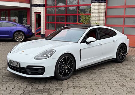 Porsche Panamera PLATINUM EDITION EZ 08/2025