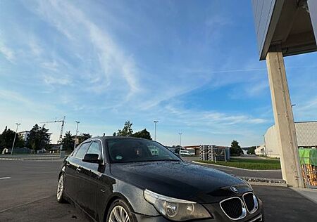 BMW 520i -