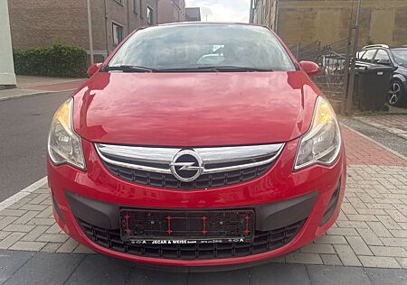 Opel Corsa 1.2 Edition . Klima. 66 TKM