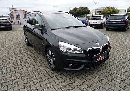 BMW 220 i GT Sport Line+Autom+7-Sitz+Navi+LED+Cam+PD