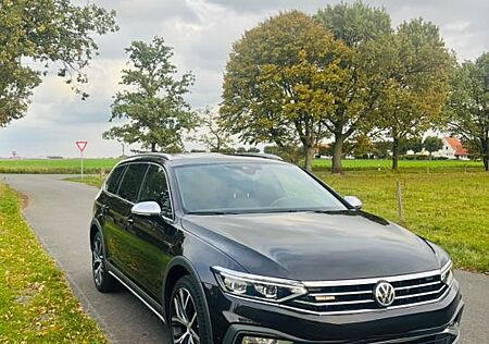 VW Passat Alltrack gebraucht kaufen VW Passat Alltrack Volkswagen 2.0 TDI SCR 140kW DSG 4MOT A...