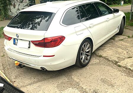 BMW 520d Touring A -