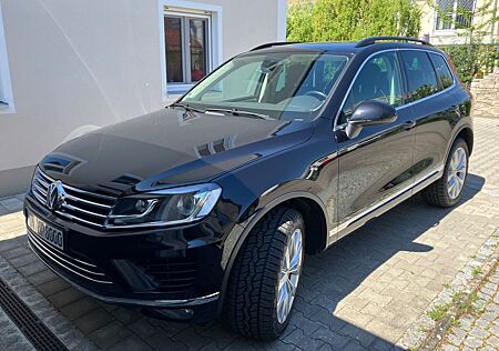 VW Touareg Volkswagen 3.0 V6 TDI SCR Tiptronic / Standheizung