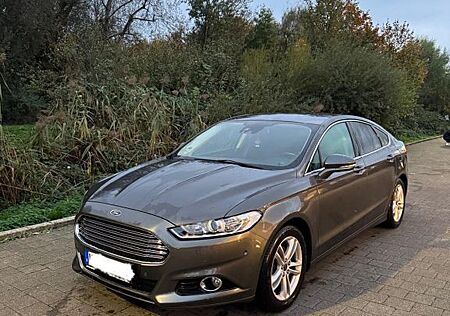 Ford Mondeo 2,0 EcoBoost 149kW Titanium Automatik...