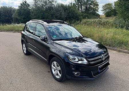 VW Tiguan Volkswagen Sport & Style 4MOTION TDI/DSG/PANO/AHK/