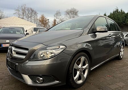 Mercedes-Benz B 180 B -Klasse Sitheizung. PDC