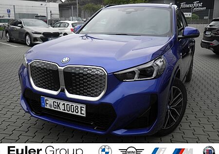BMW iX1 xDrive 30 U11 XE2 Sportpaket HUD AD El. Pano