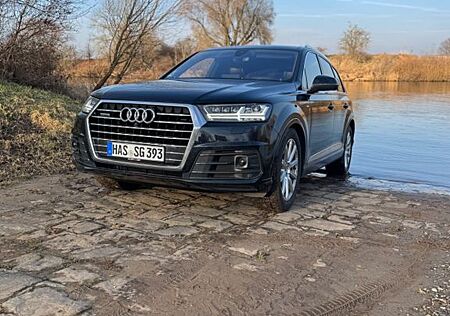 Audi Q7 3.0 TDI - AHK - Nachtsichtkamera - BOSE